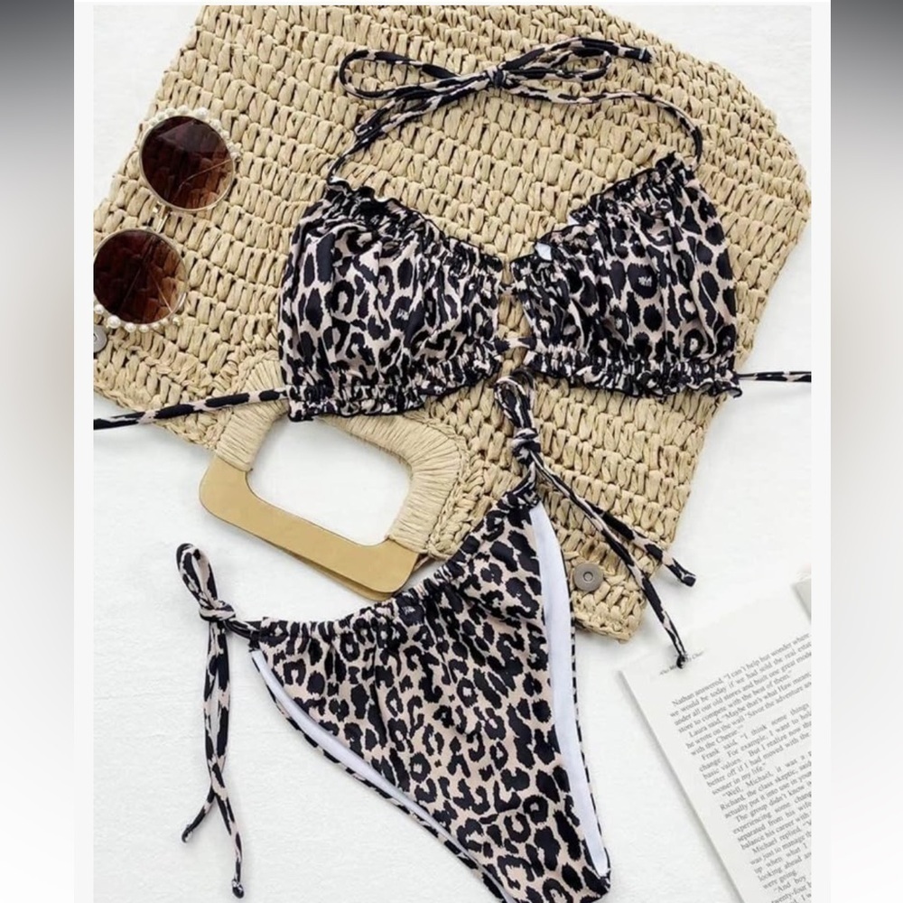 Leopard bikini - Picture 3 of 5